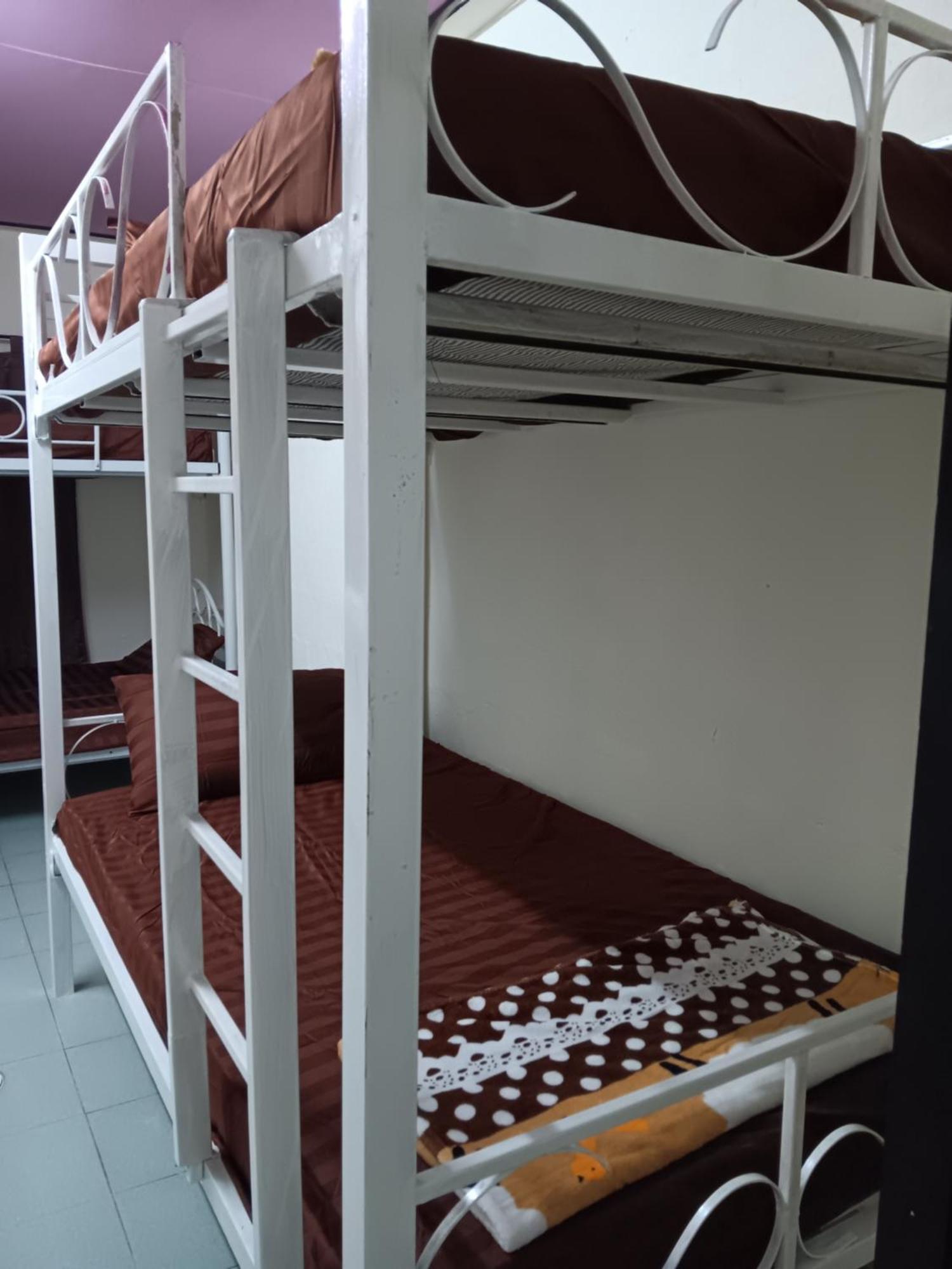 Hug Glur House Tour And Hostel (Adults Only) Čiang Mai Exteriér fotografie
