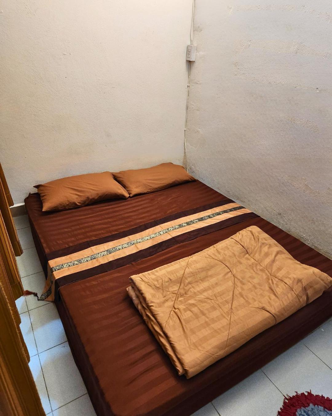 Hug Glur House Tour And Hostel (Adults Only) Čiang Mai Exteriér fotografie